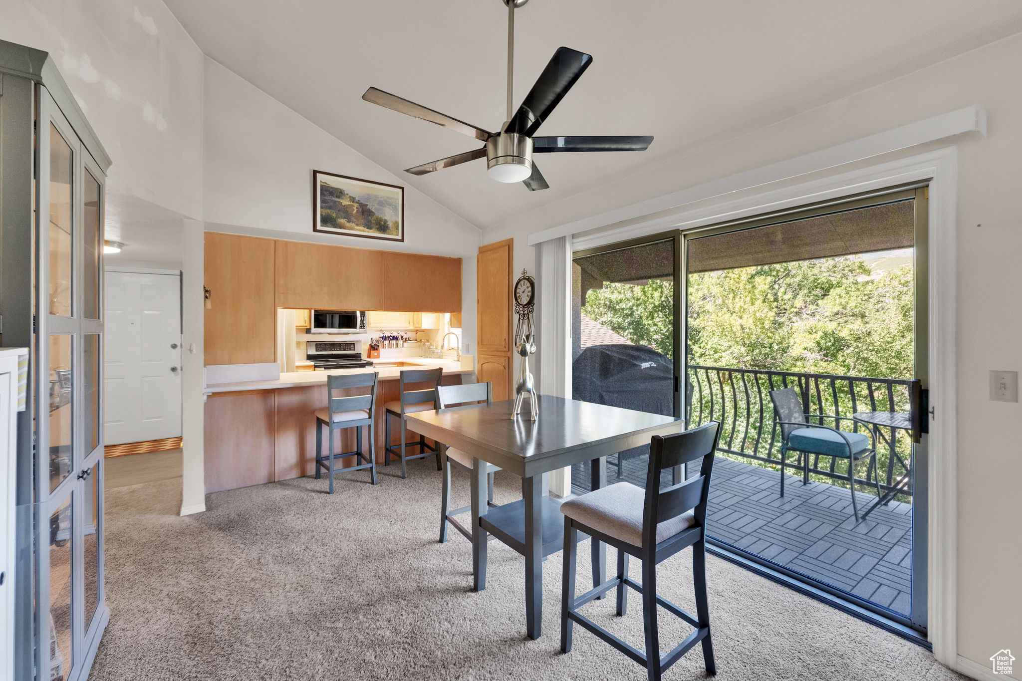 SWISS OAKS - Residential
