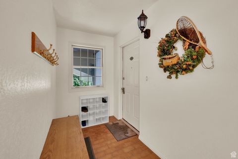 Tiny photo for 954 W SCHNEITTER CIR #4, Midway, UT 84049 (MLS # 2106539)