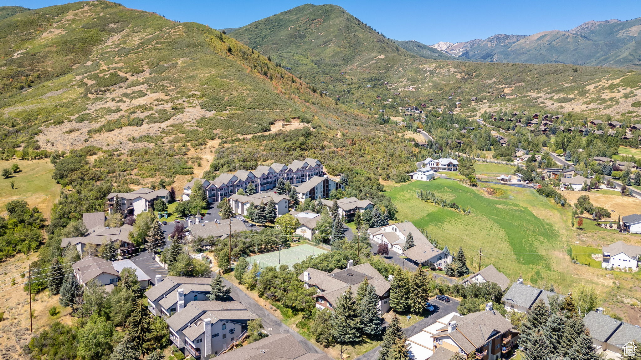 SWISS OAKS - Residential