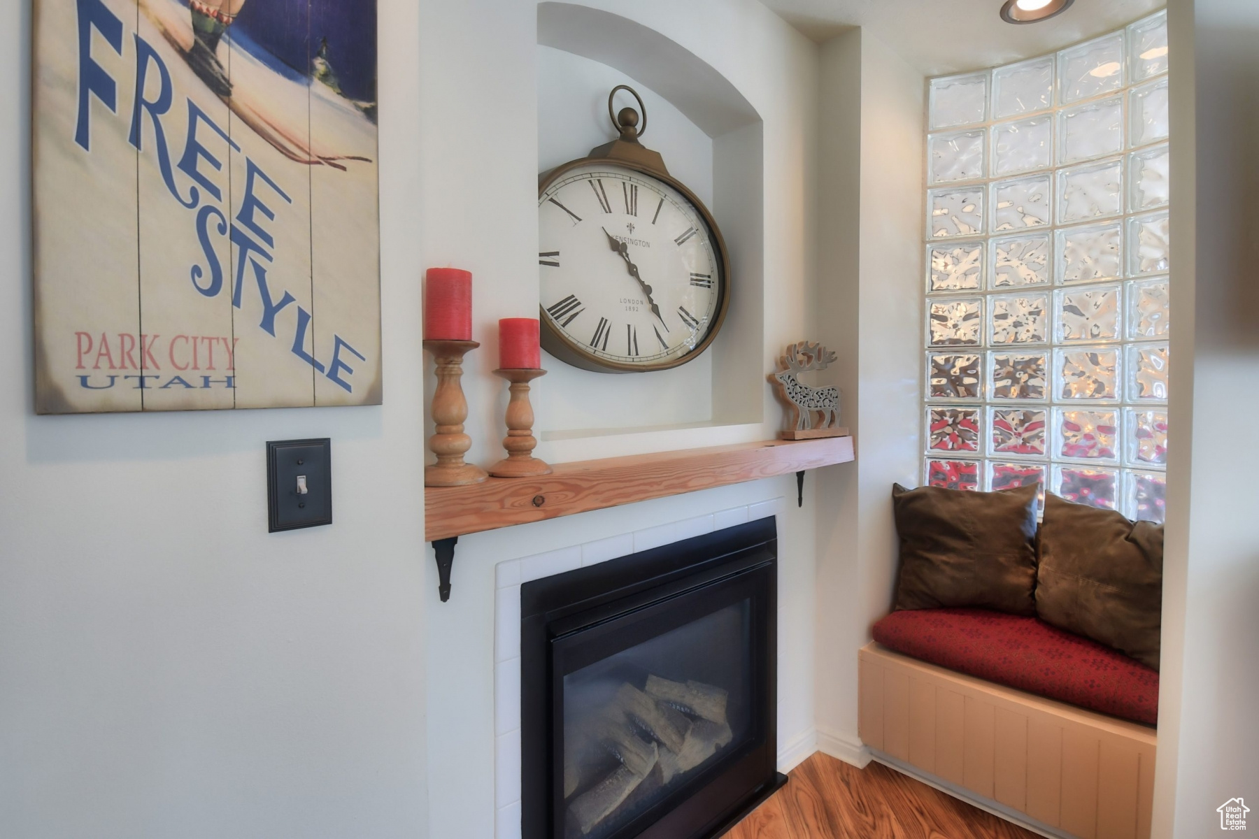 EMPIRE HOUSE CONDOMINIUMS - Residential Lease