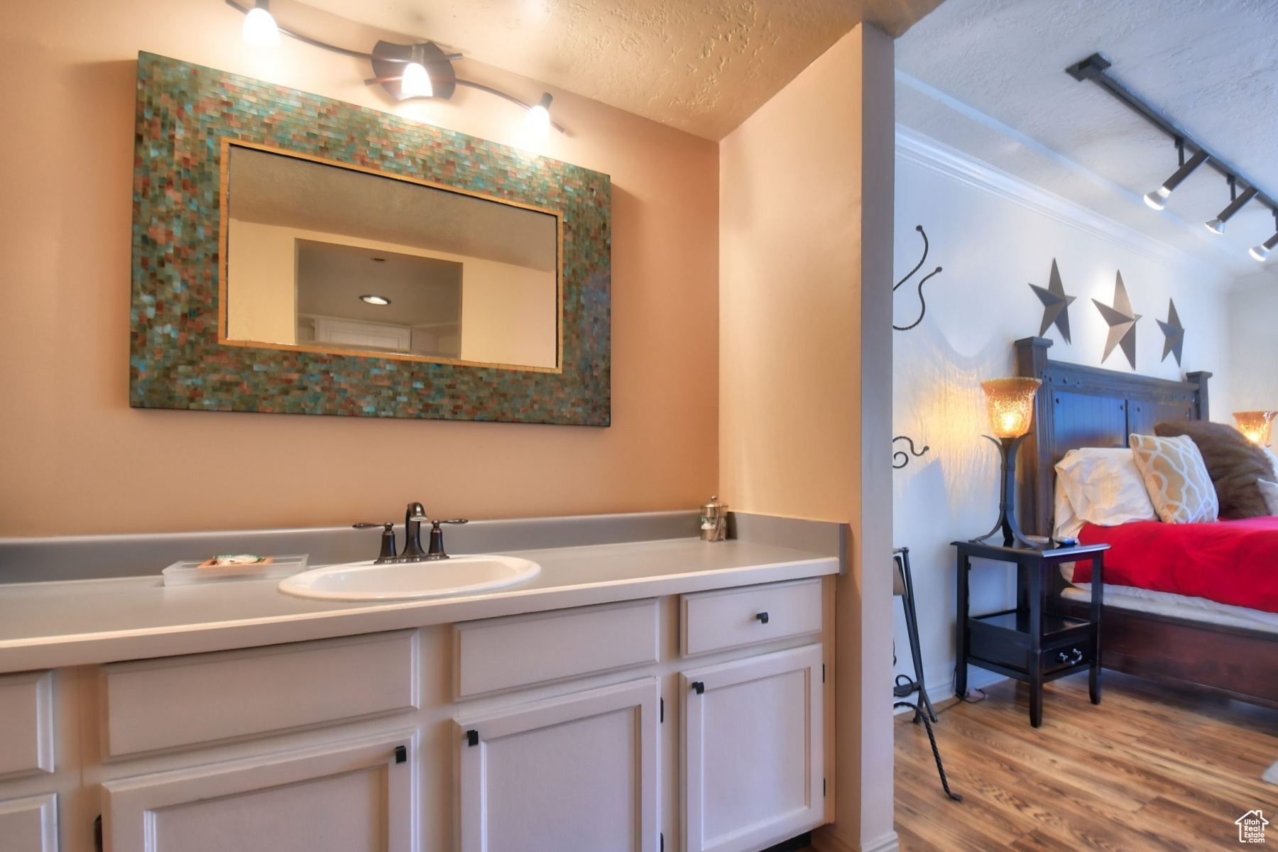 EMPIRE HOUSE CONDOMINIUMS - Residential Lease