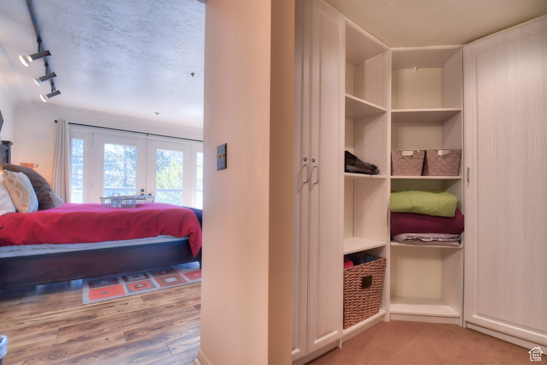 EMPIRE HOUSE CONDOMINIUMS - Residential Lease