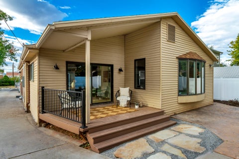 Tiny photo for 2147 E WESTMINSTER AVE S, Salt Lake City, UT 84108 (MLS # 2186289)