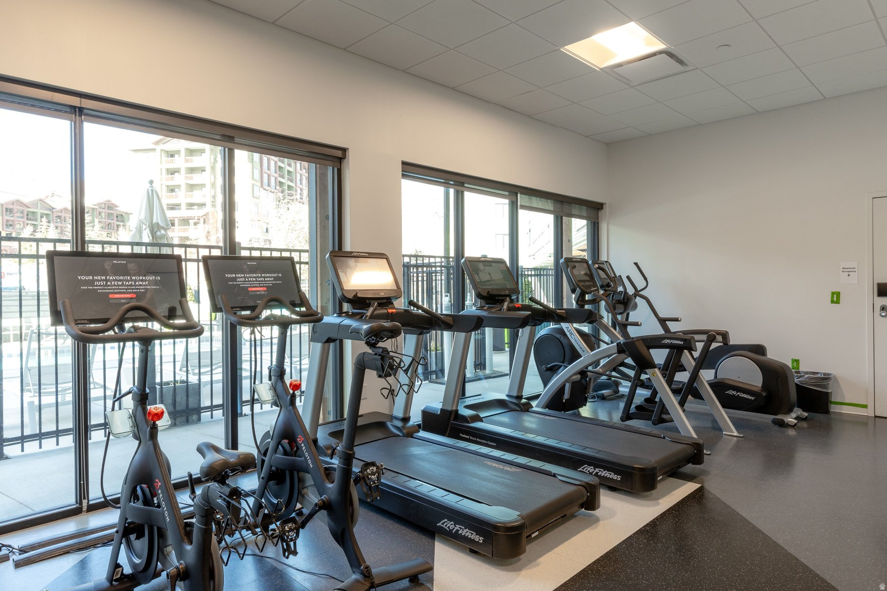 CANYON HAUS/YOTELPAD - Residential