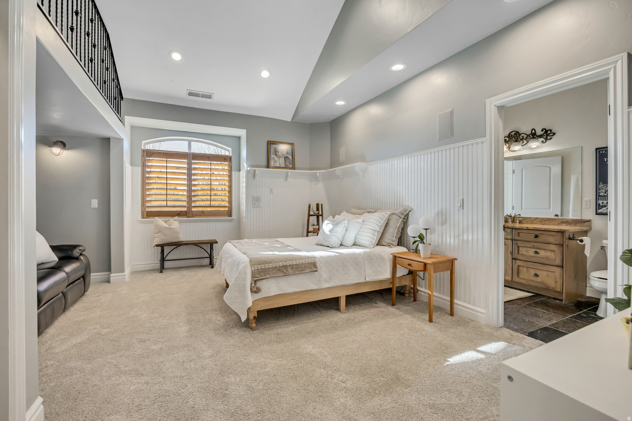 TWIN RIVERS - Residential