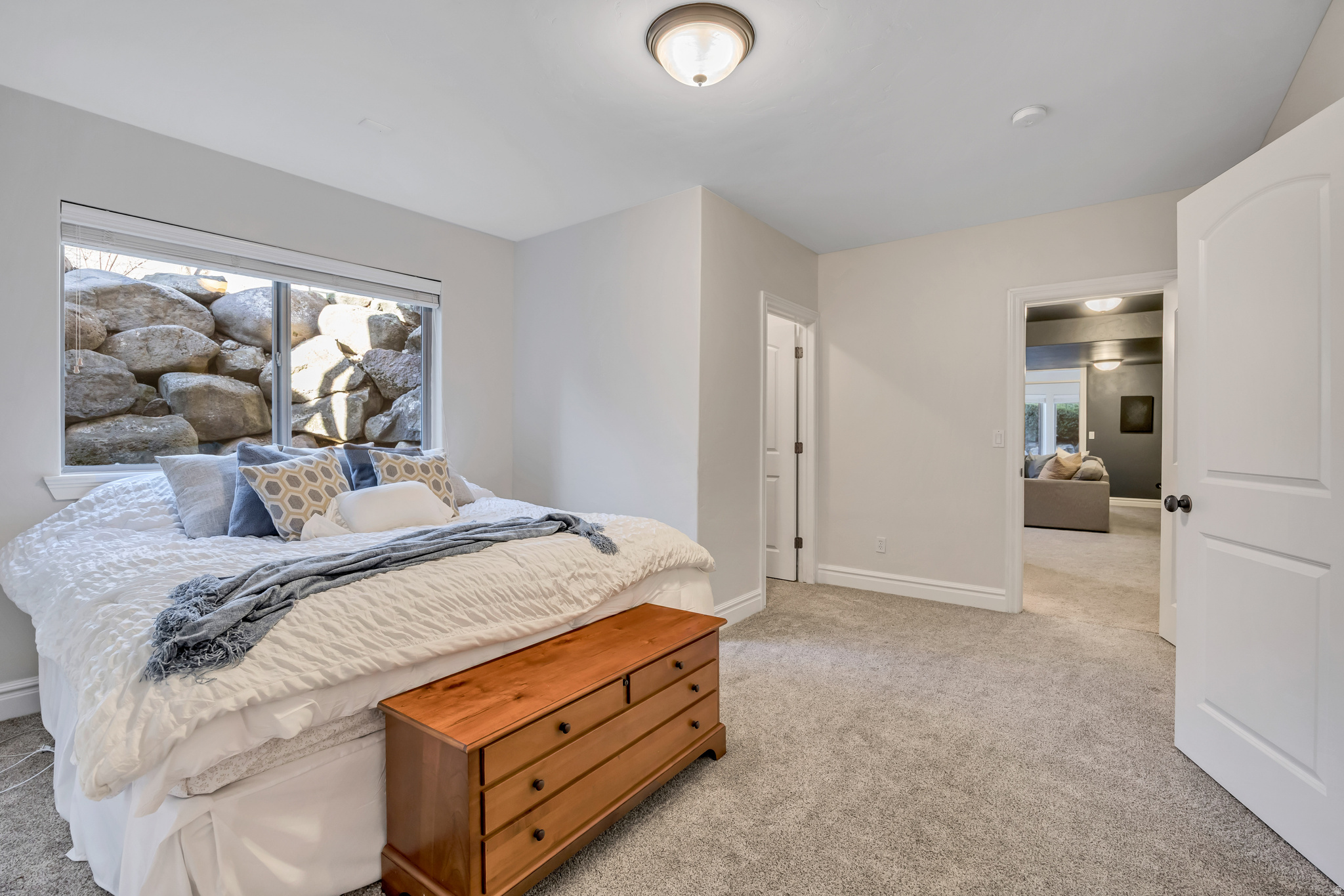 TWIN RIVERS - Residential