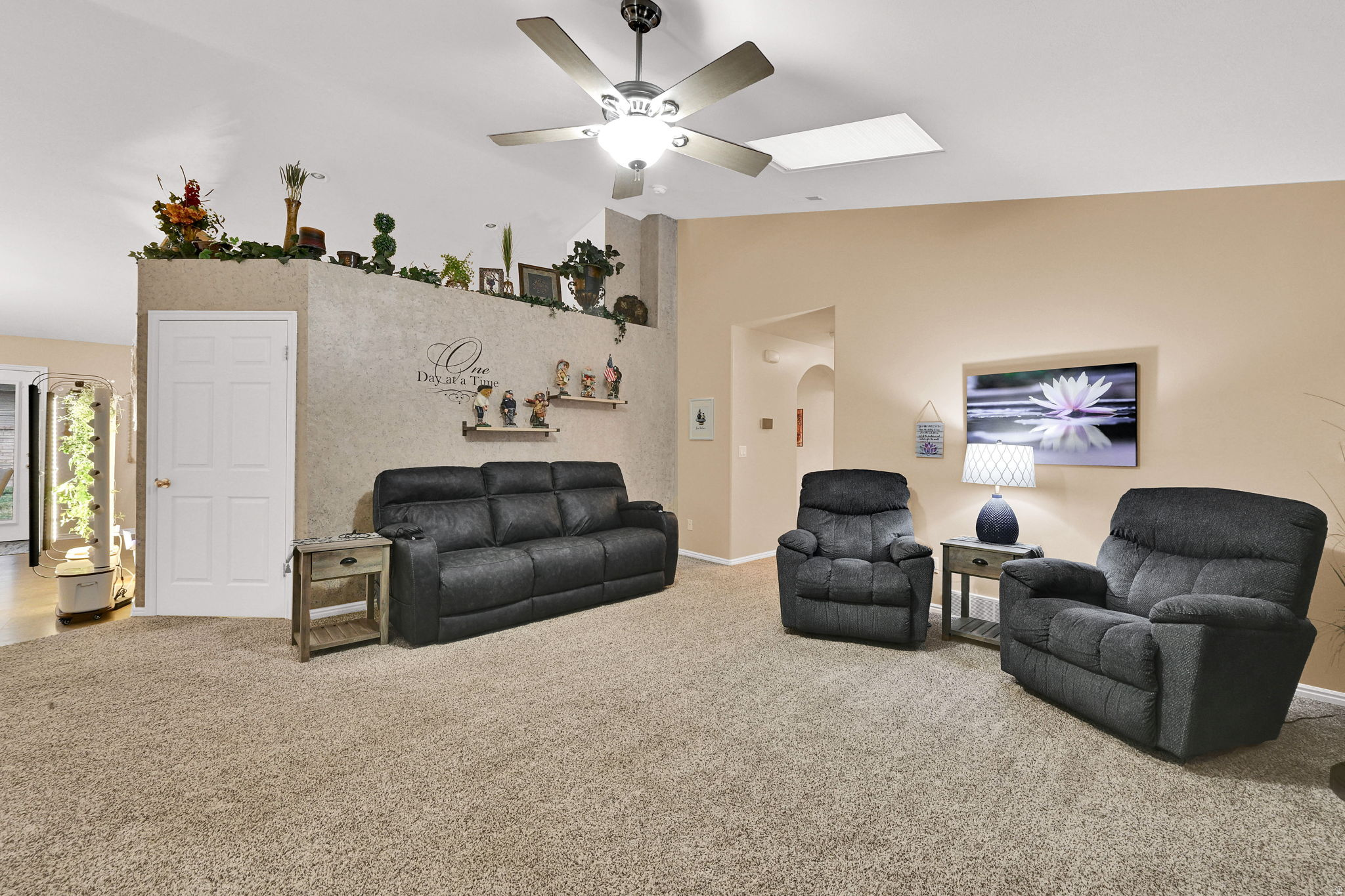 SHADY GROVE - Residential