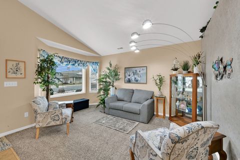 Tiny photo for 903 W 1730 N, Clinton, UT 84015 (MLS # 2130031)