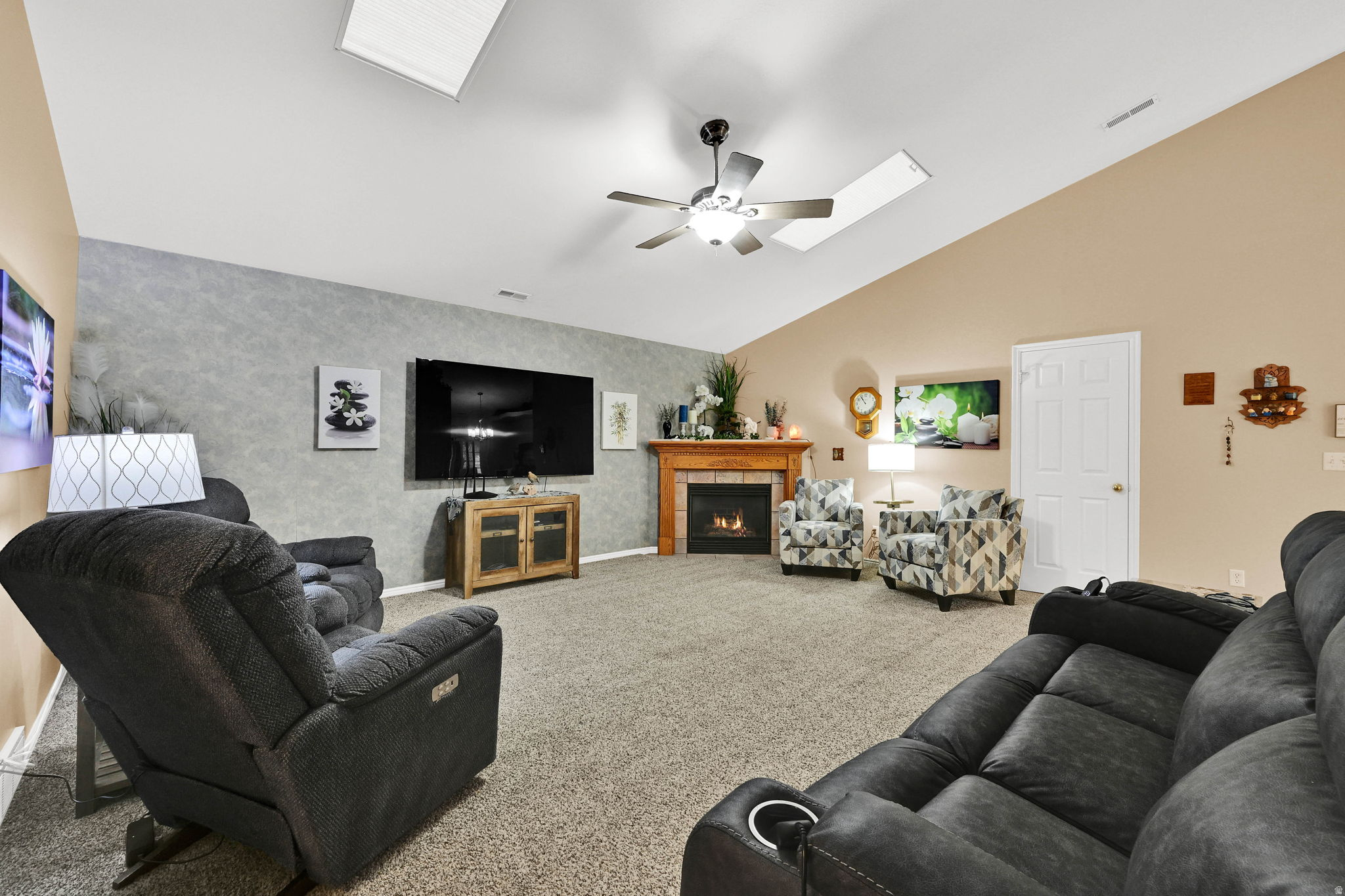 SHADY GROVE - Residential