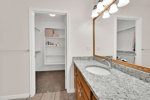 Tiny photo for 903 W 1730 N, Clinton, UT 84015 (MLS # 2130031)