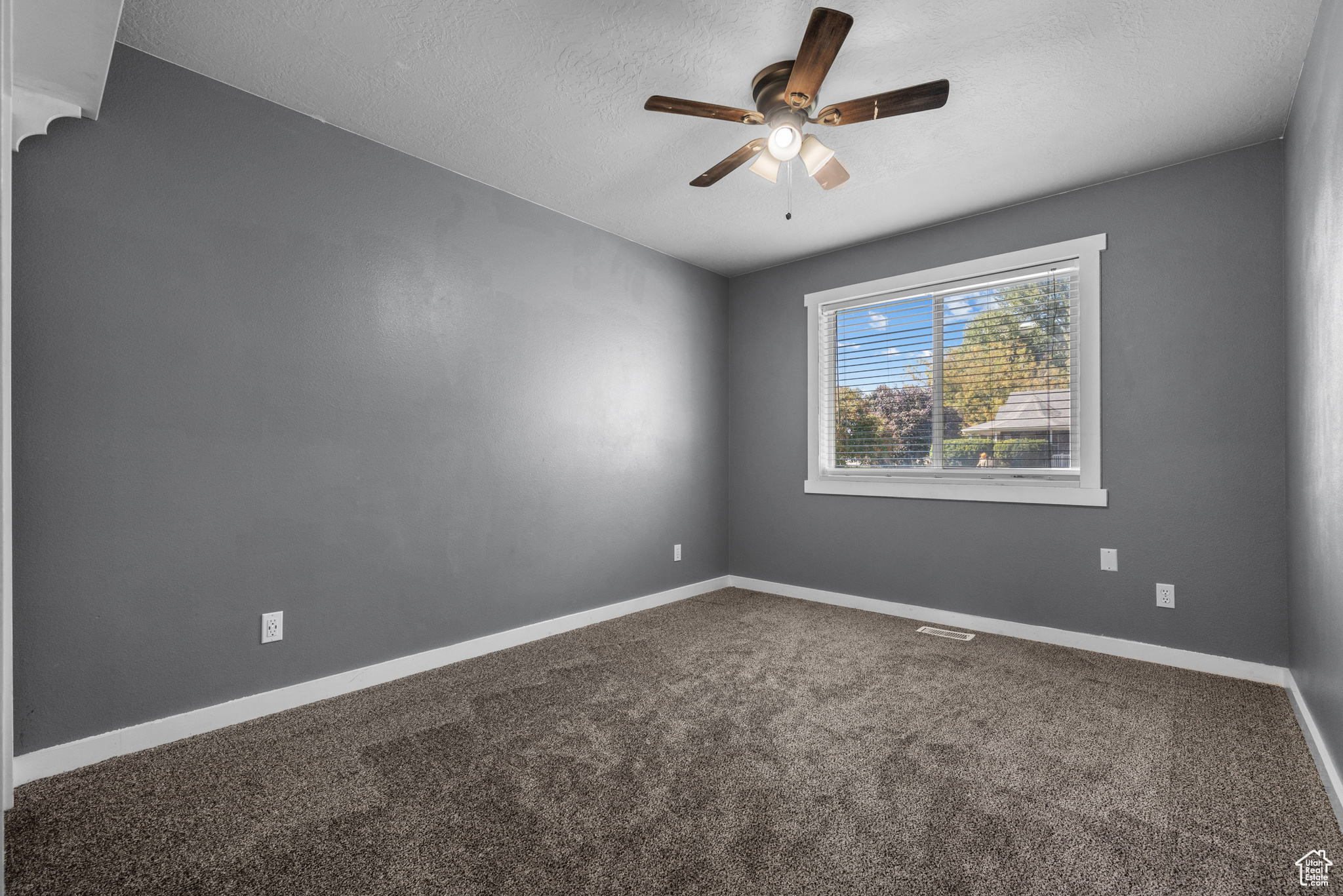 COUNTRY WIDE - Residential