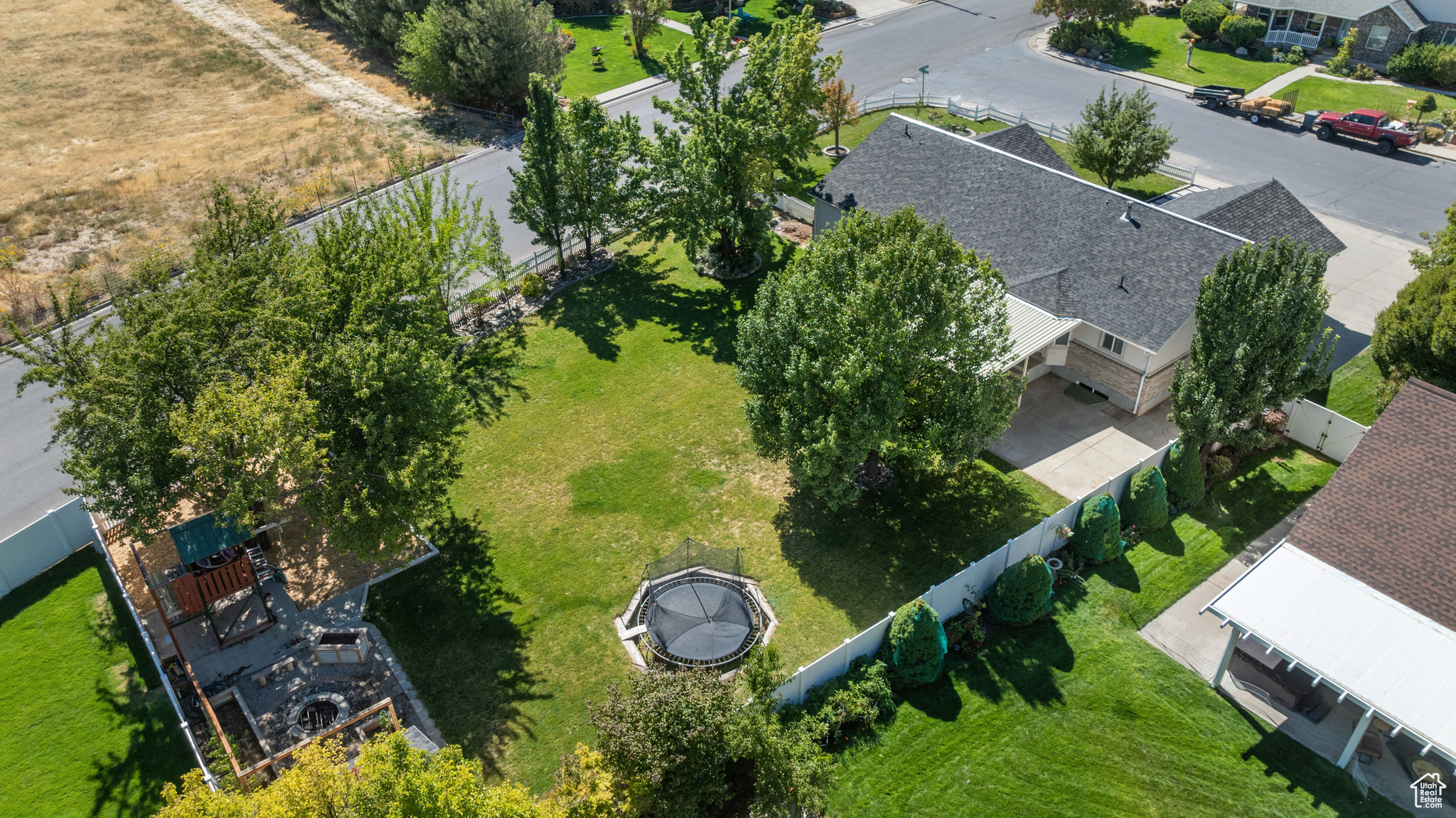 COUNTRY WIDE - Residential