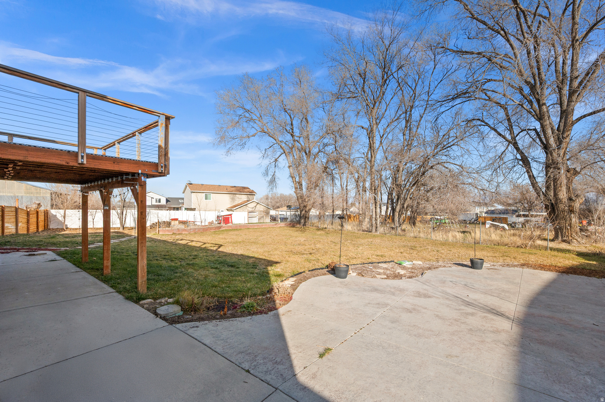 CHERRY HOLLOW - Residential