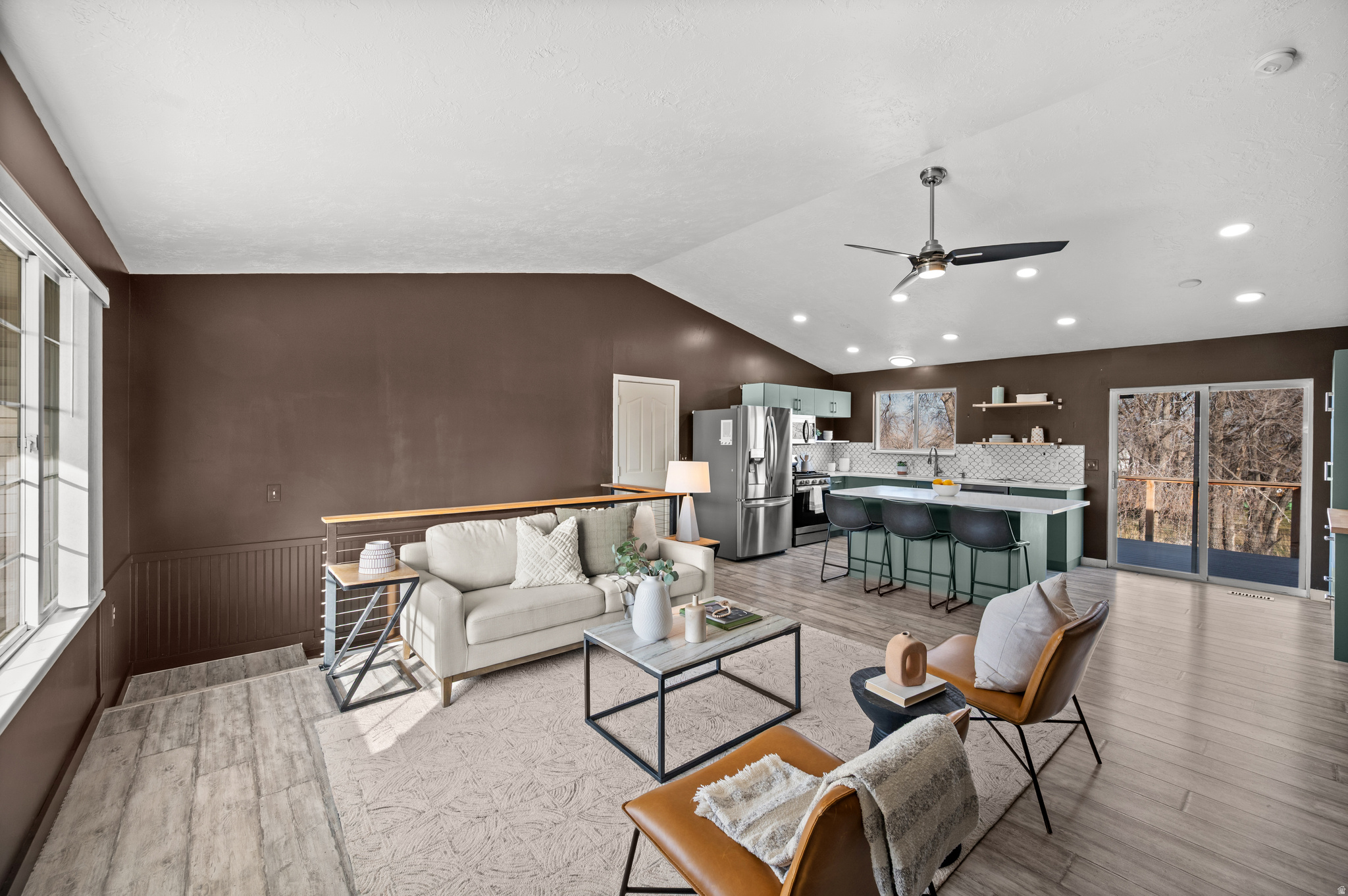 CHERRY HOLLOW - Residential