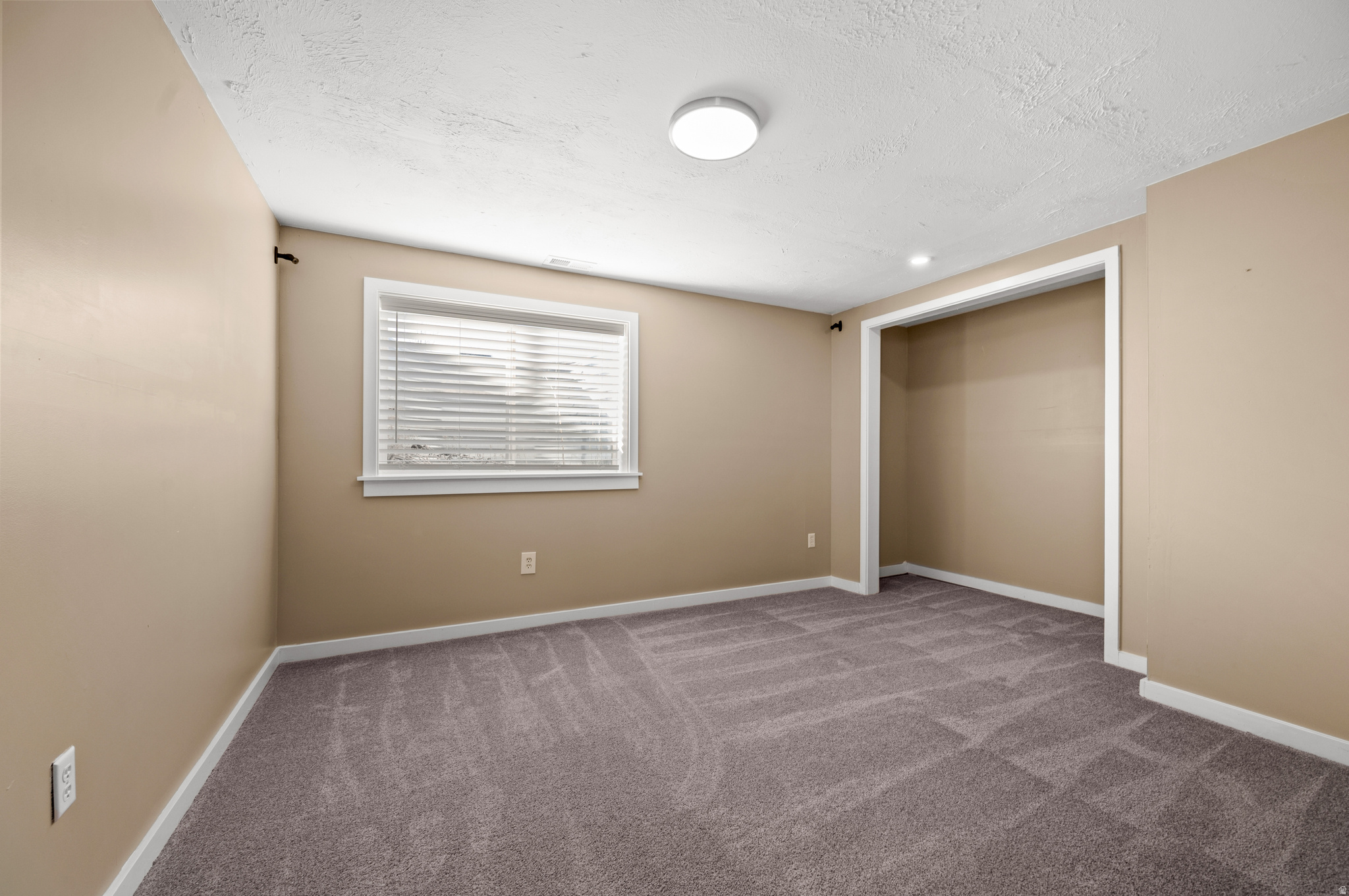 CHERRY HOLLOW - Residential