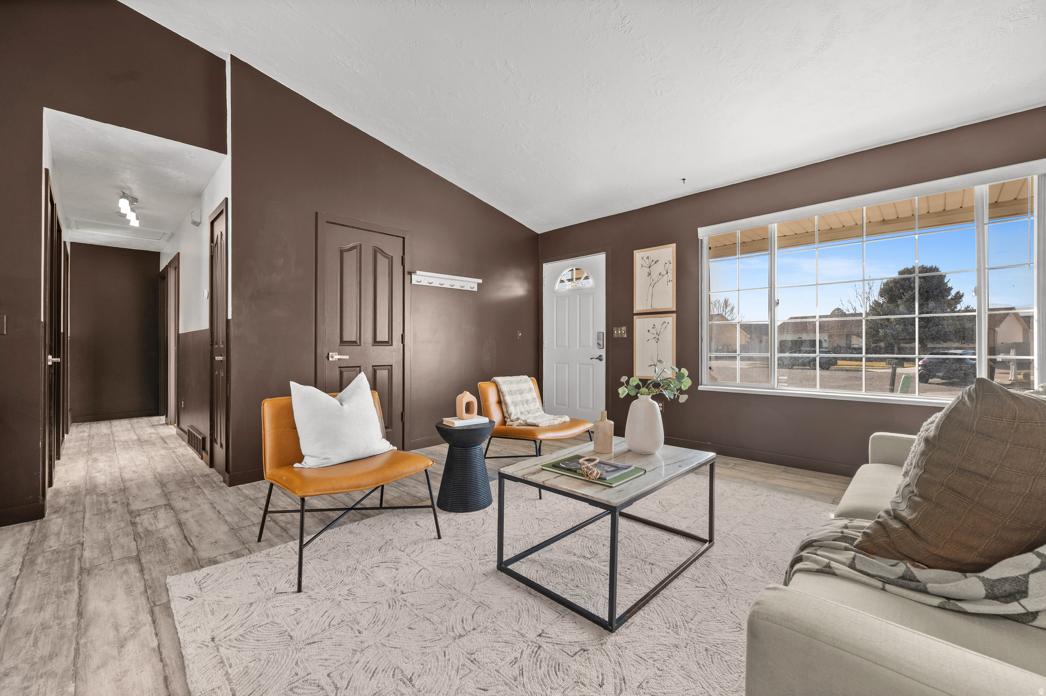 CHERRY HOLLOW - Residential