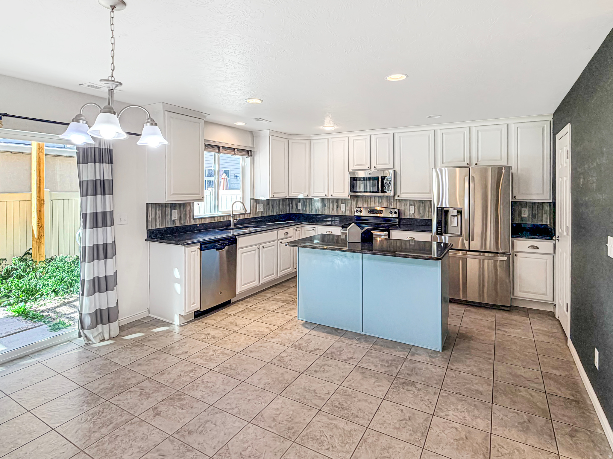 FOXBORO NORTH STONEHAVEN - Residential