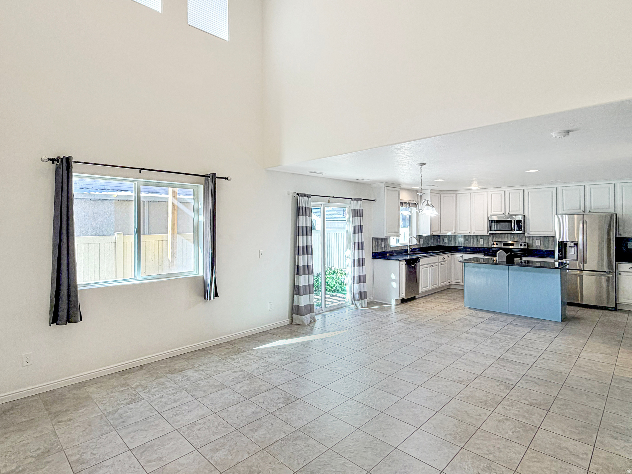 FOXBORO NORTH STONEHAVEN - Residential