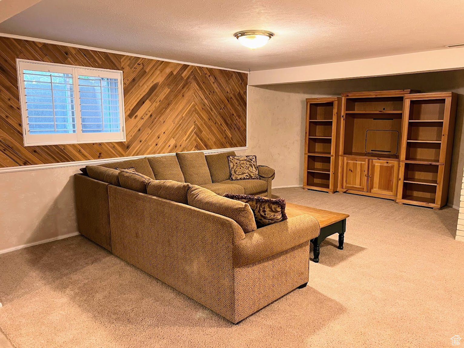 HIDDEN OAK ESTATES - Residential