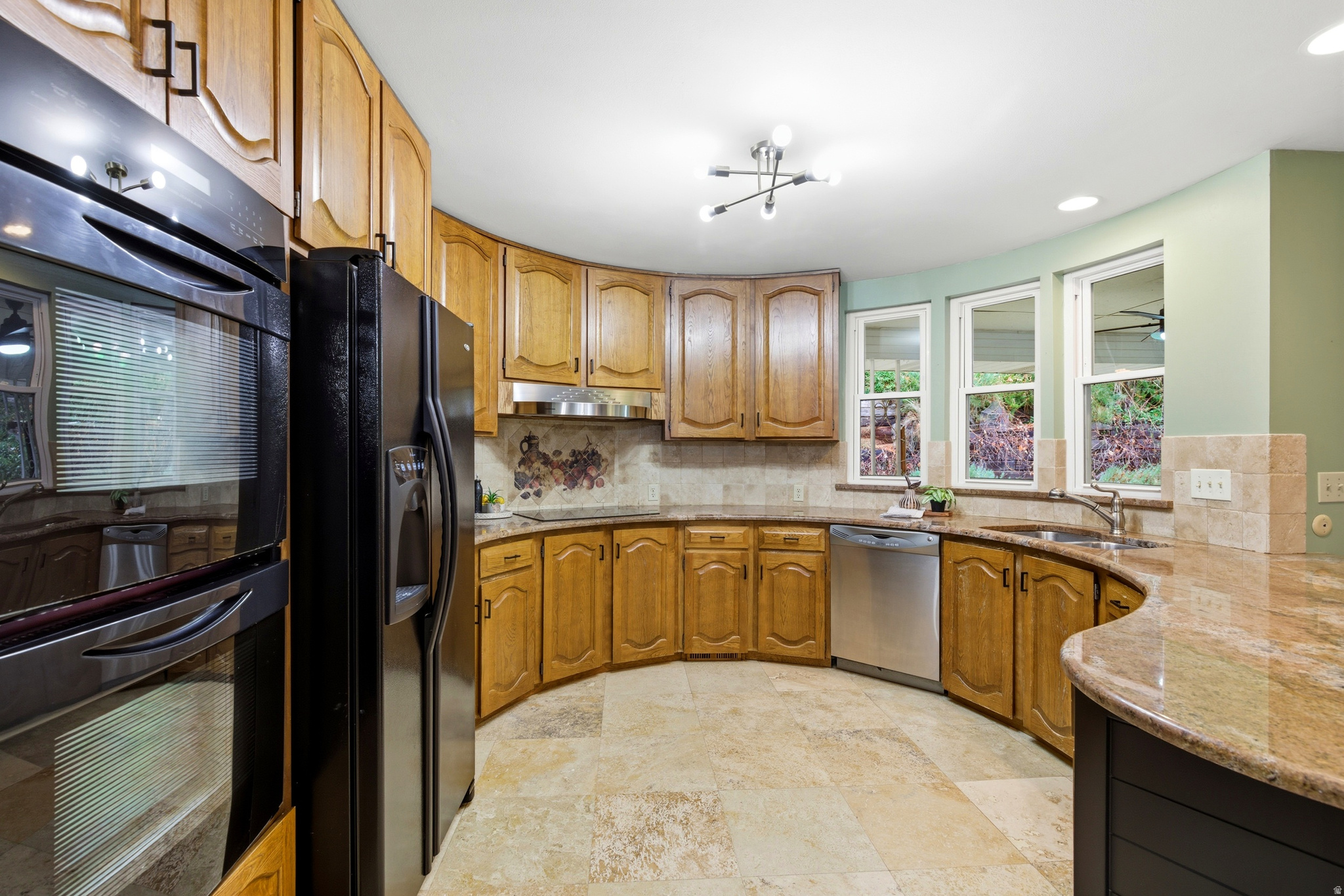 HIDDEN OAK ESTATES - Residential