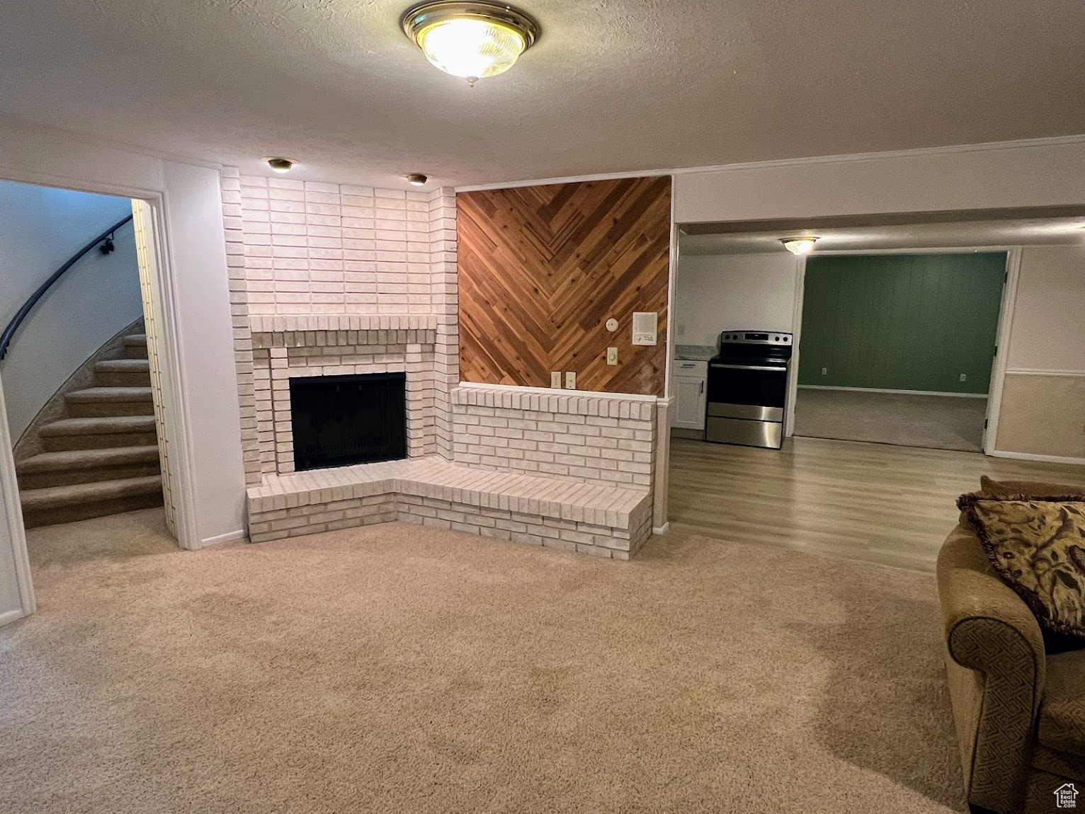 HIDDEN OAK ESTATES - Residential