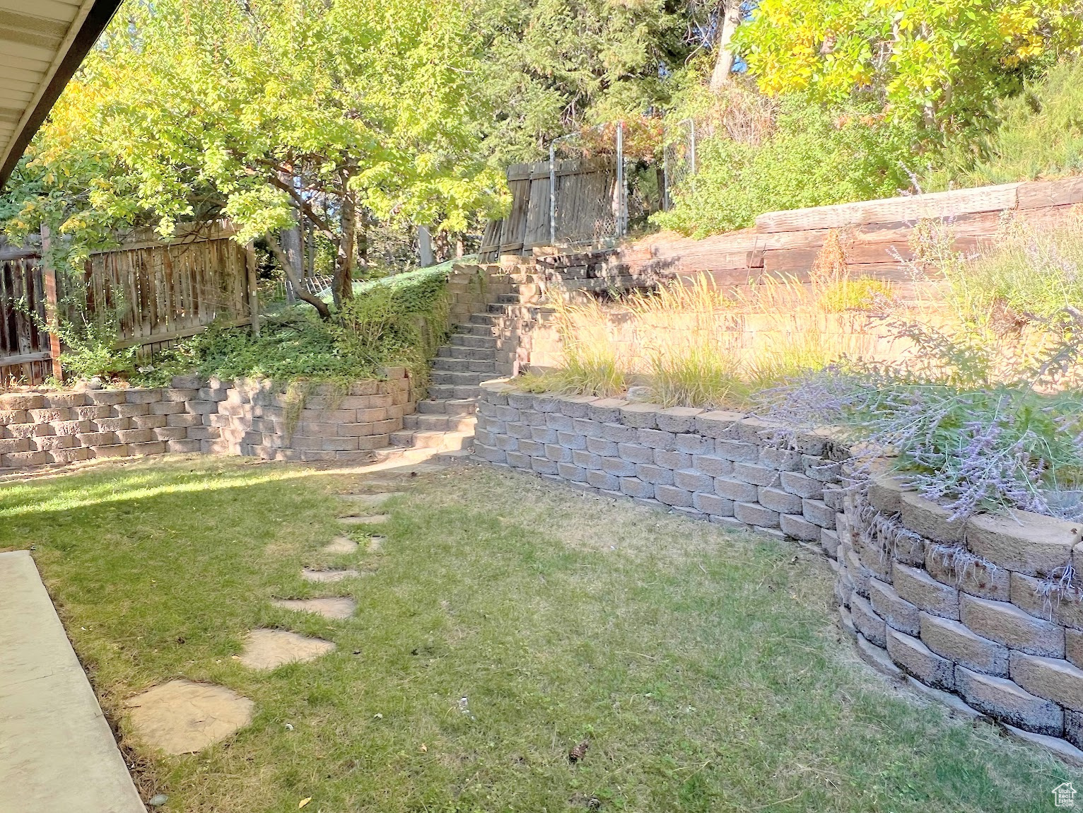 HIDDEN OAK ESTATES - Residential