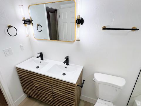 Tiny photo for 8797 HIDDEN OAK DR, Cottonwood Heights, UT 84121 (MLS # 2115768)