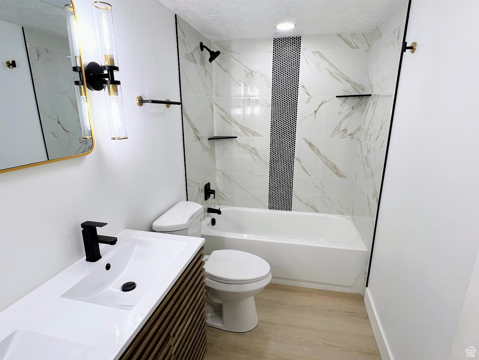HIDDEN OAK ESTATES - Residential