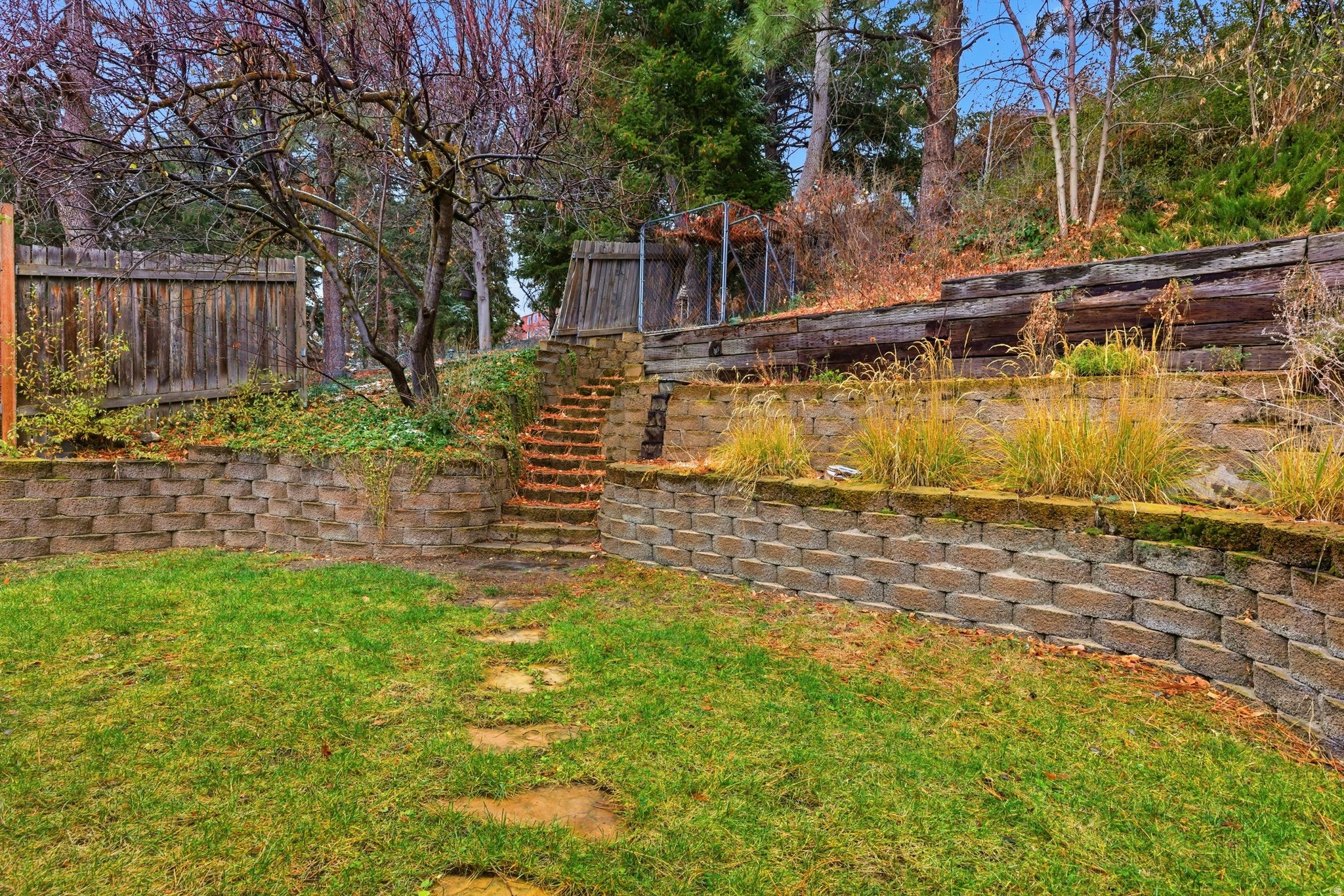 HIDDEN OAK ESTATES - Residential