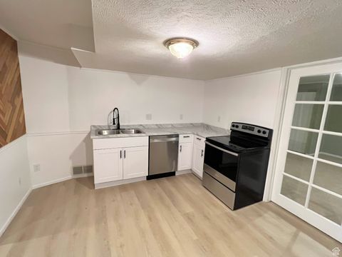Tiny photo for 8797 HIDDEN OAK DR, Cottonwood Heights, UT 84121 (MLS # 2115768)