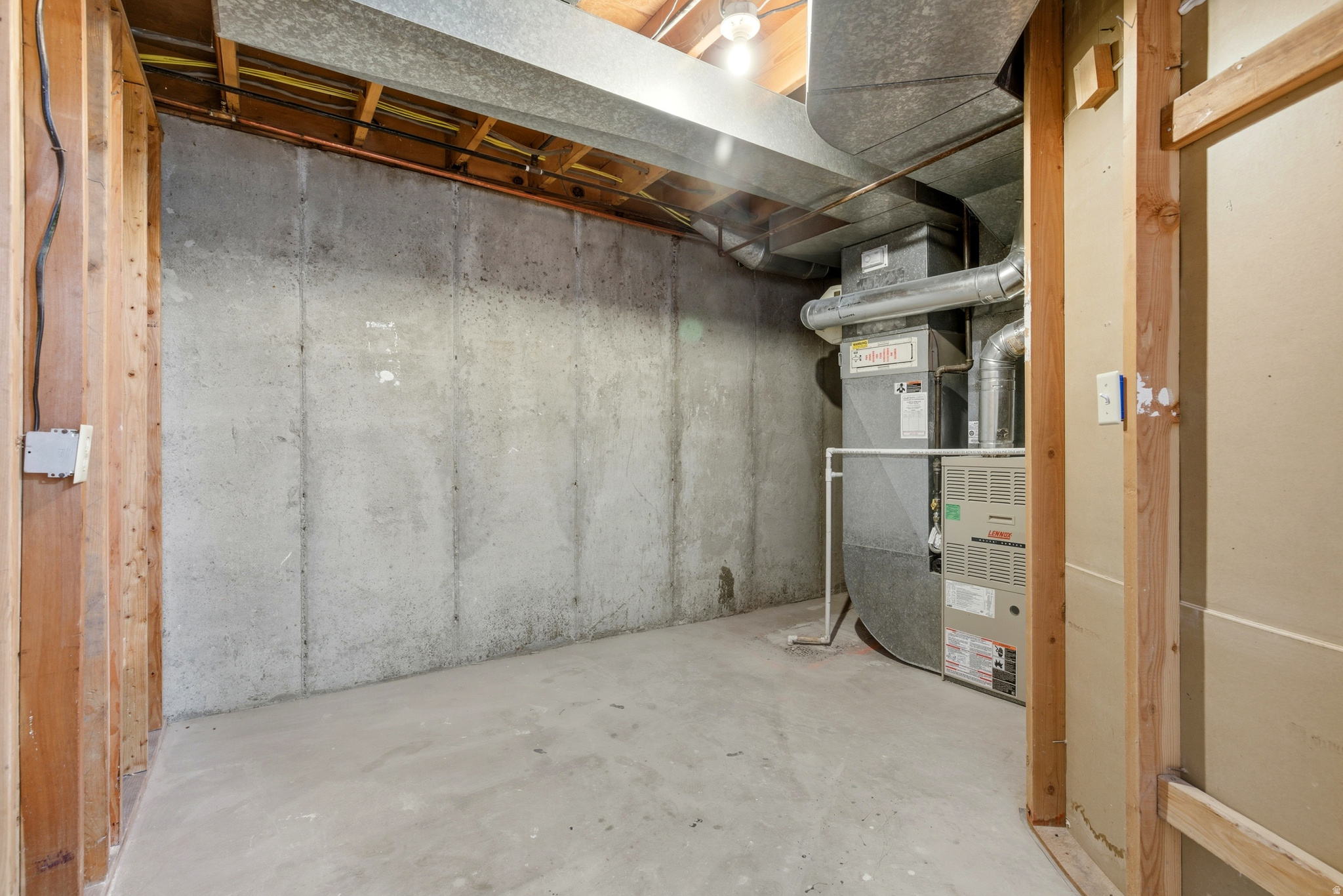 HIDDEN OAK ESTATES - Residential