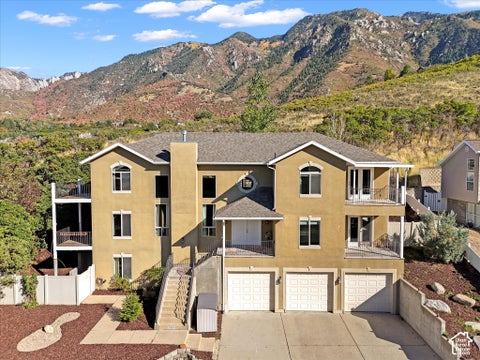 Homes For Sale - 10819 S Lostwood Dr<br/> Sandy, UT 84092