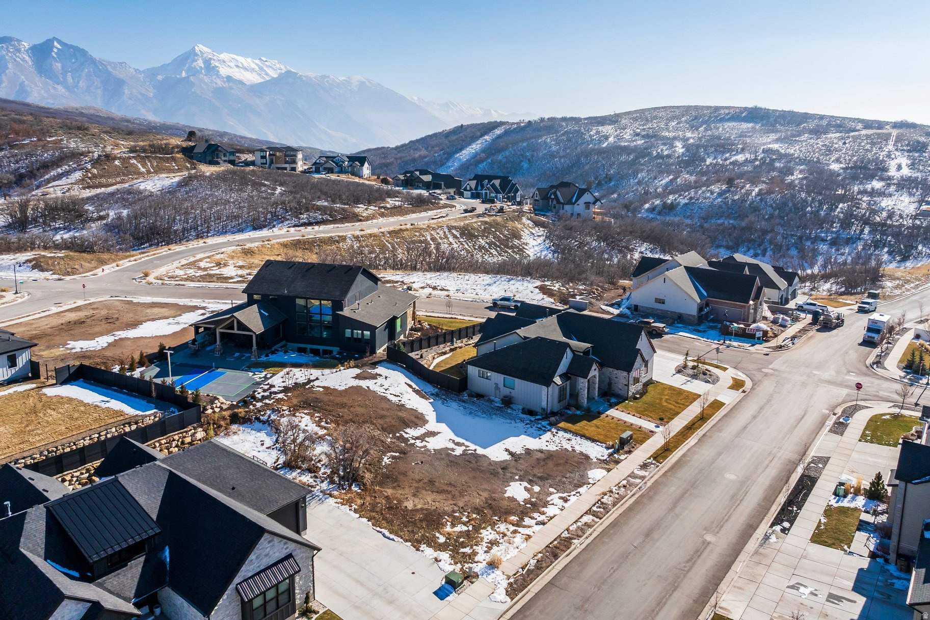 LONE-PEAK CANYON - Land