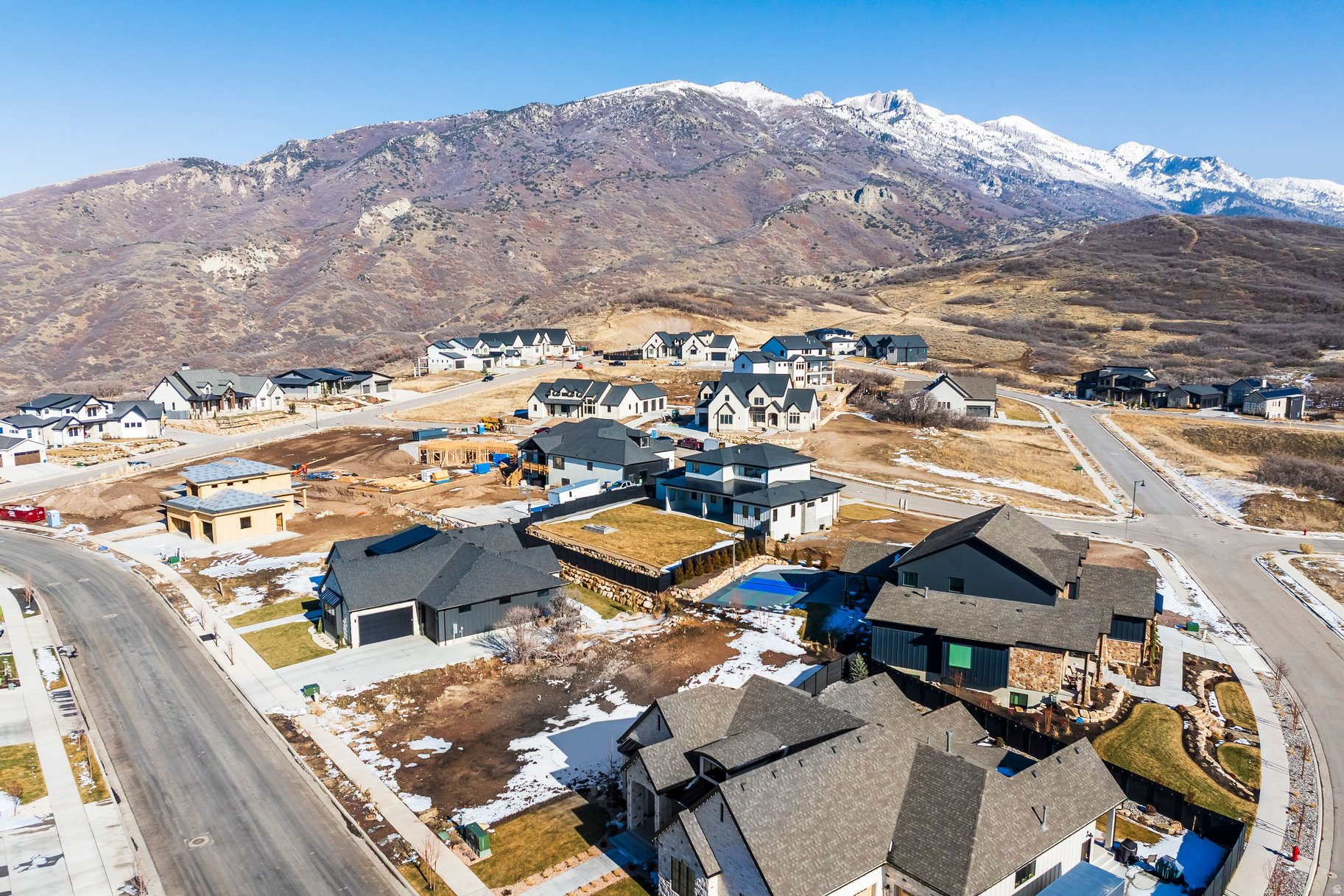 LONE-PEAK CANYON - Land