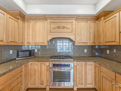Tiny photo for 925 S DONNER WAY E #3400, Salt Lake City, UT 84108 (MLS # 2139176)