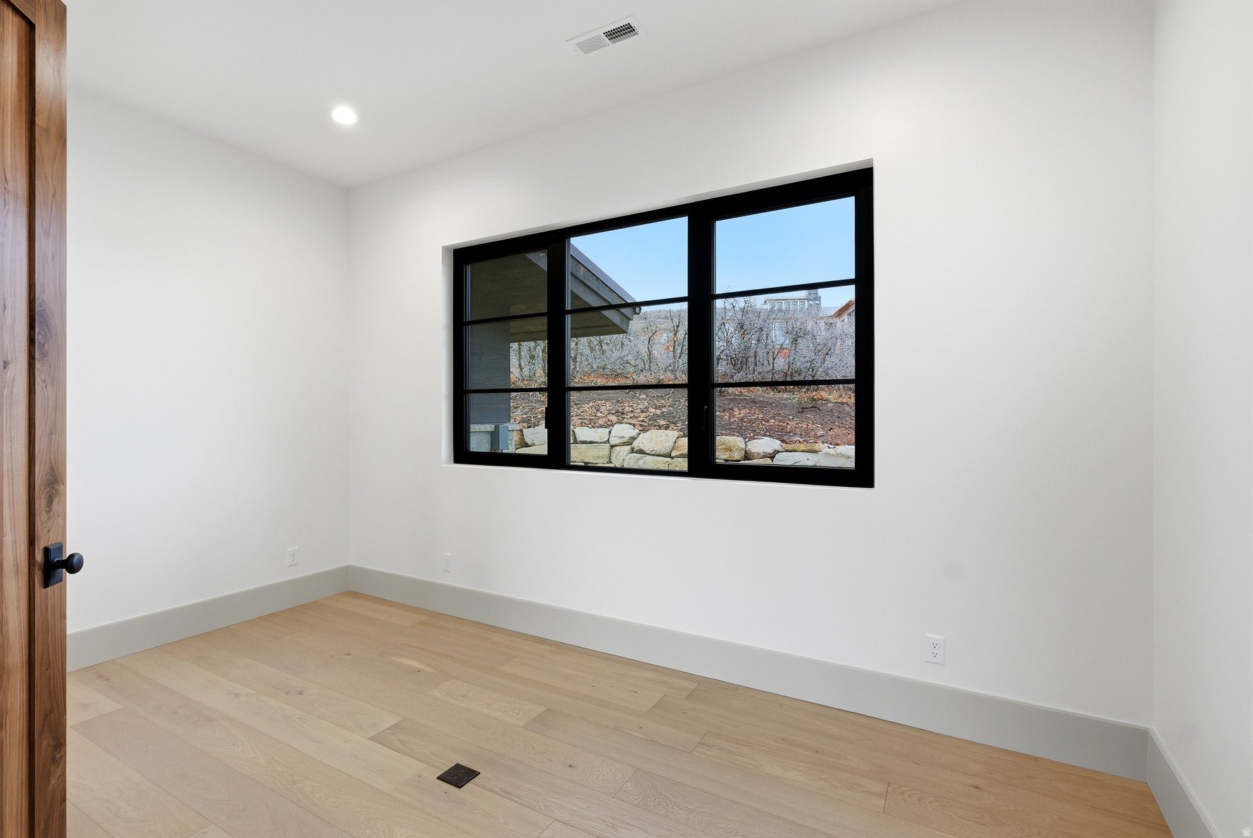 GOLDEN EAGLE - Residential