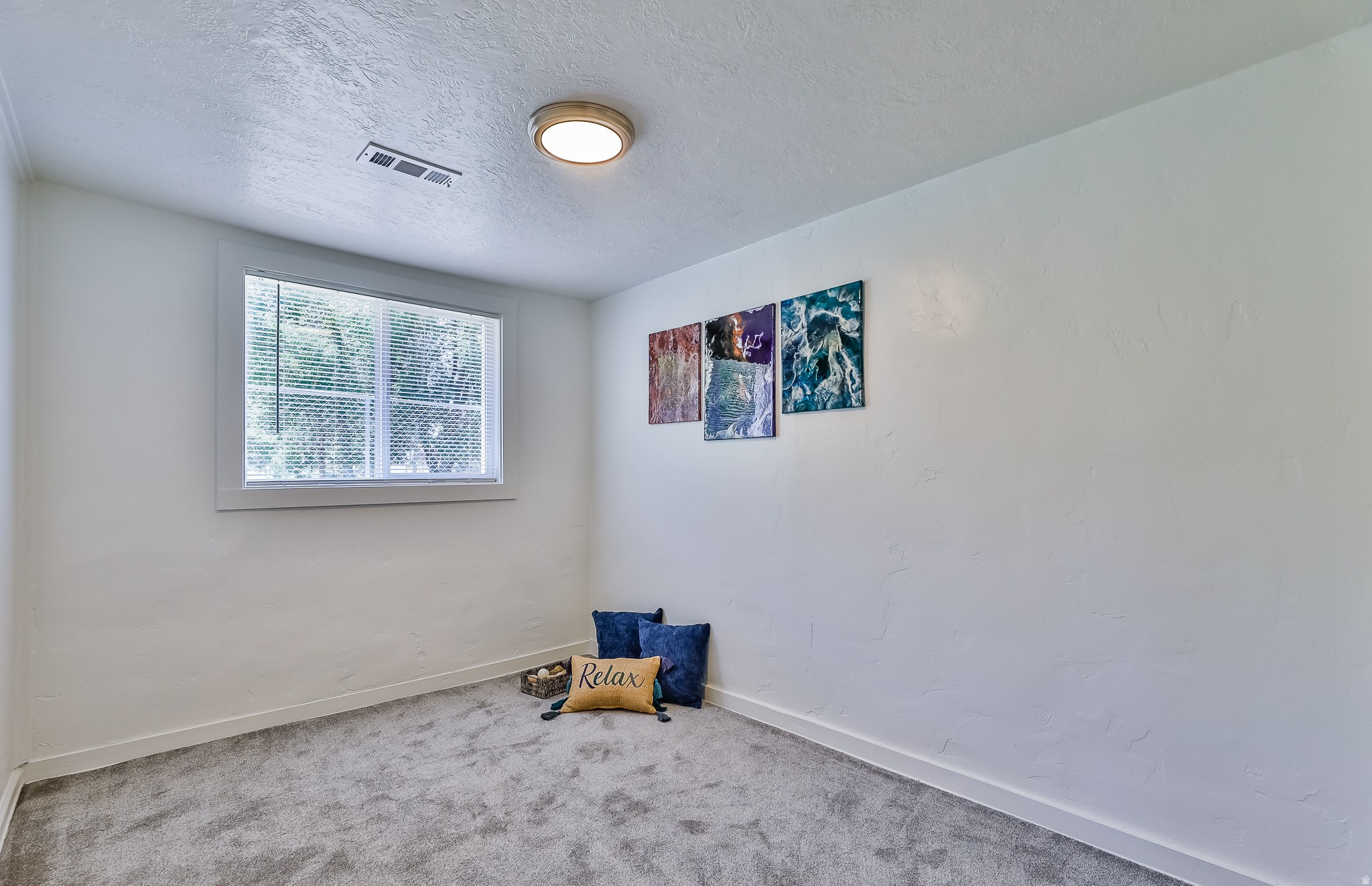 SCOTTSDALE SUB - Residential Income