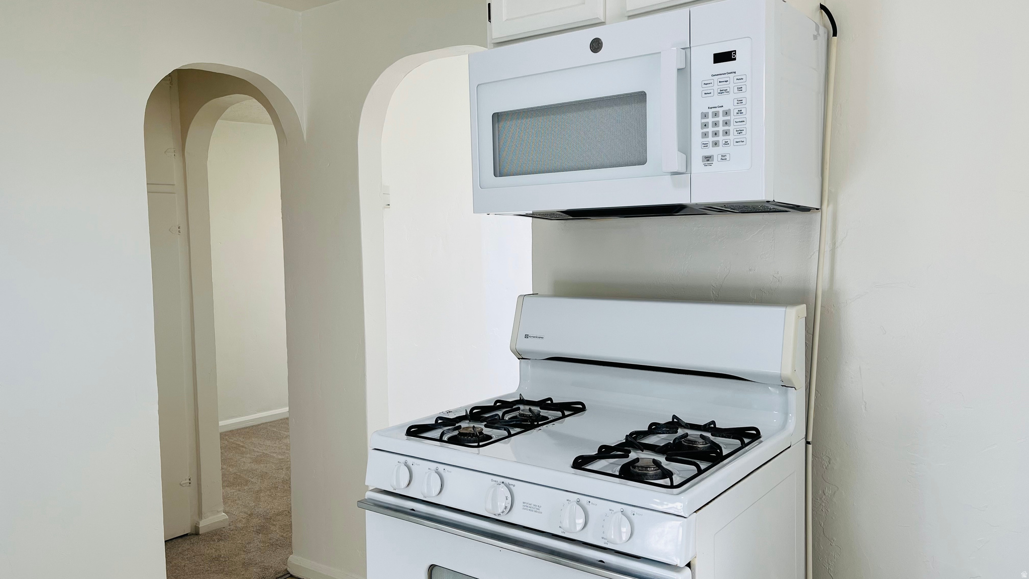 SCOTTSDALE SUB - Residential Income