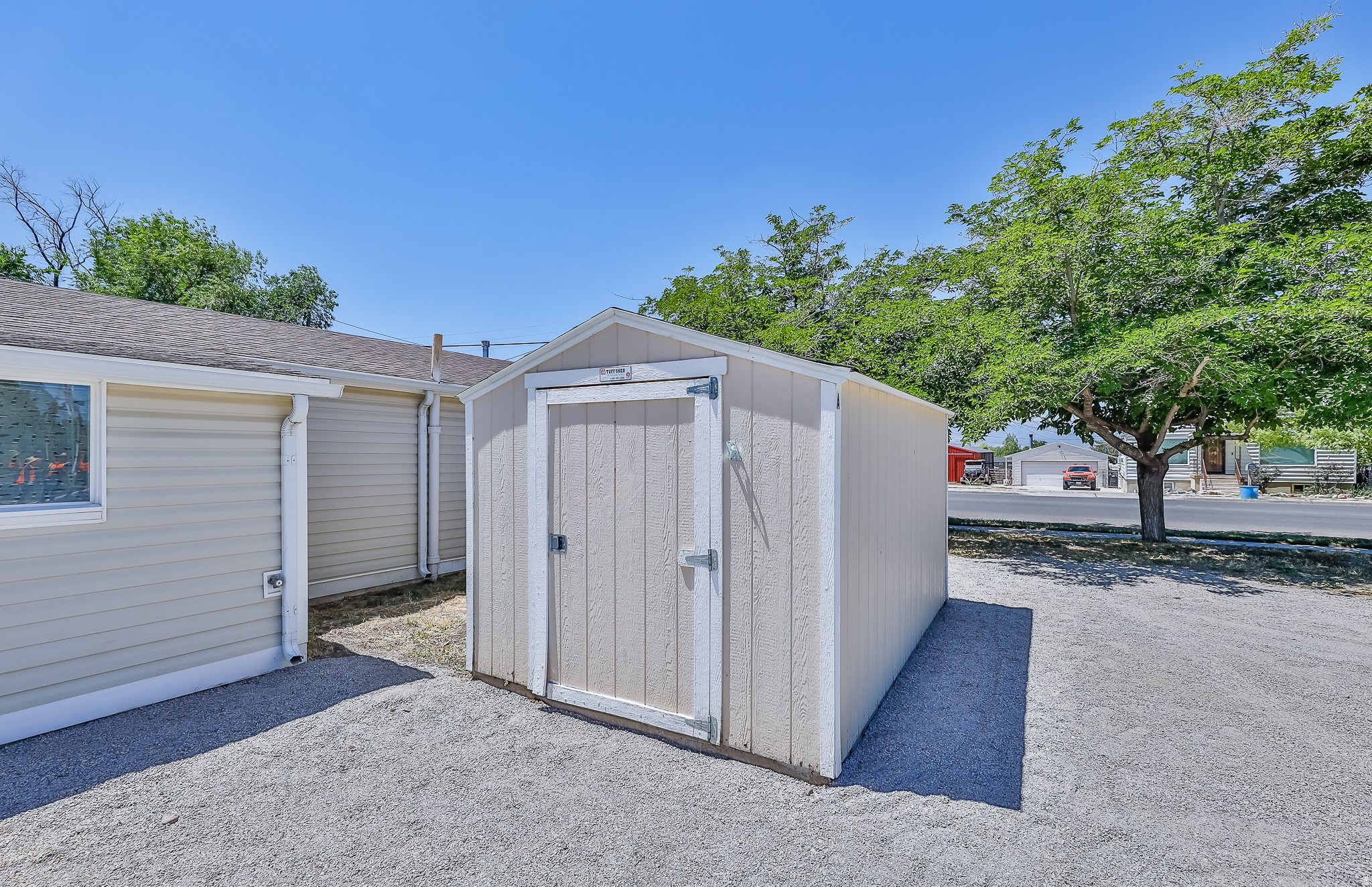 SCOTTSDALE SUB - Residential Income