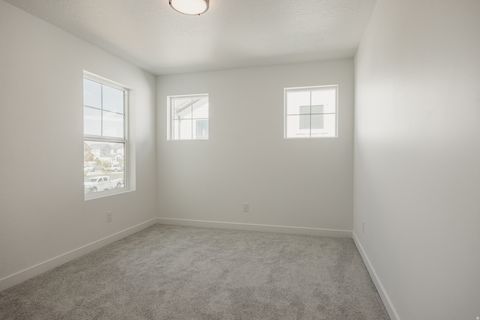 Tiny photo for 3070 N SUMMER WOOD DR #811, Eagle Mountain, UT 84005 (MLS # 2123516)