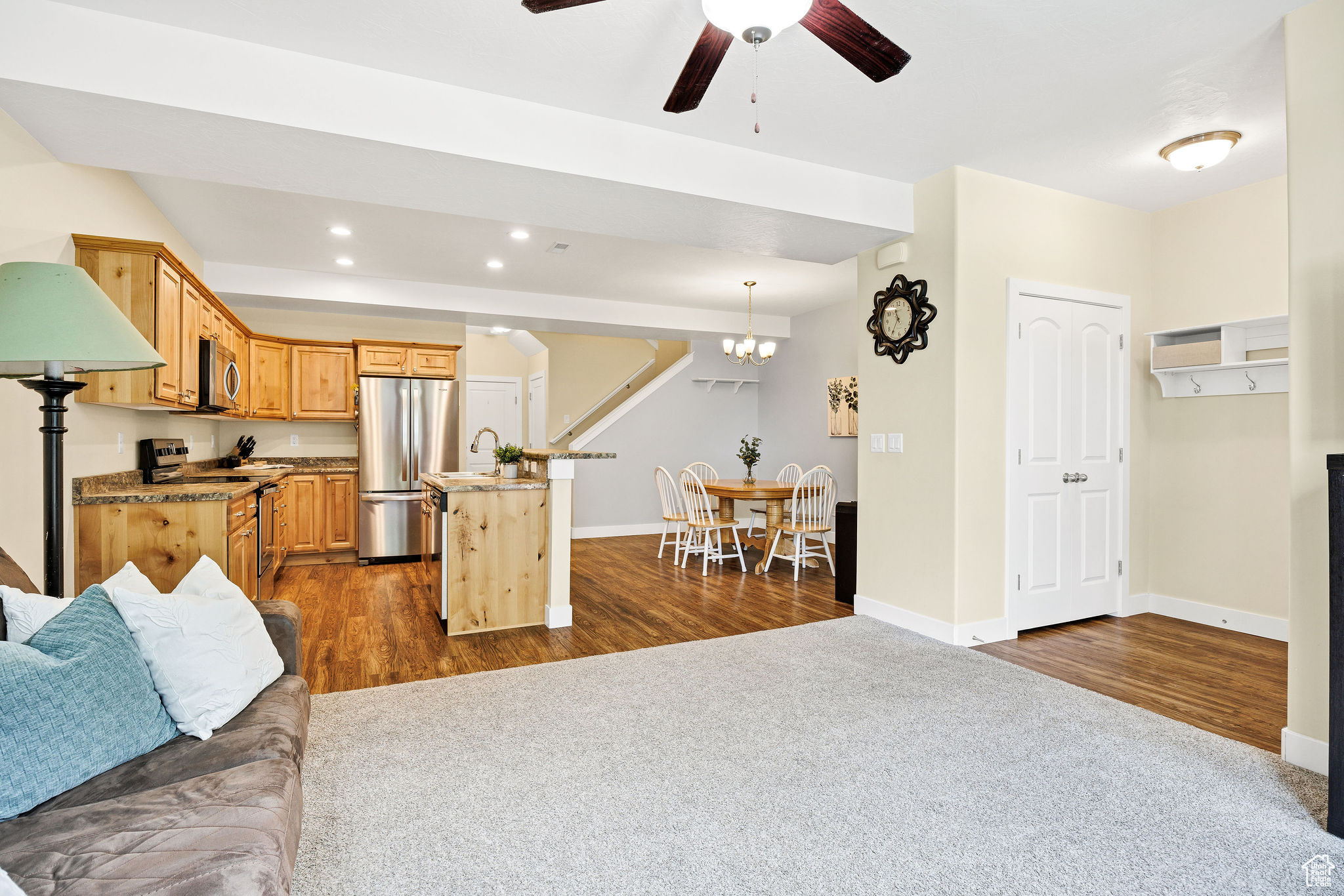 SPRING CREEK - Residential