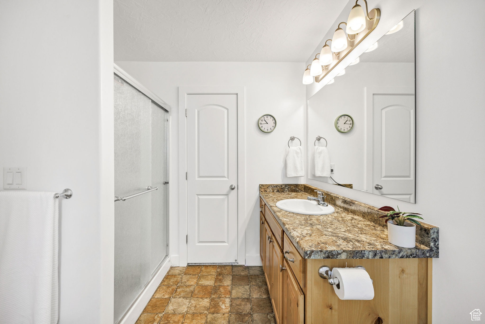 SPRING CREEK - Residential