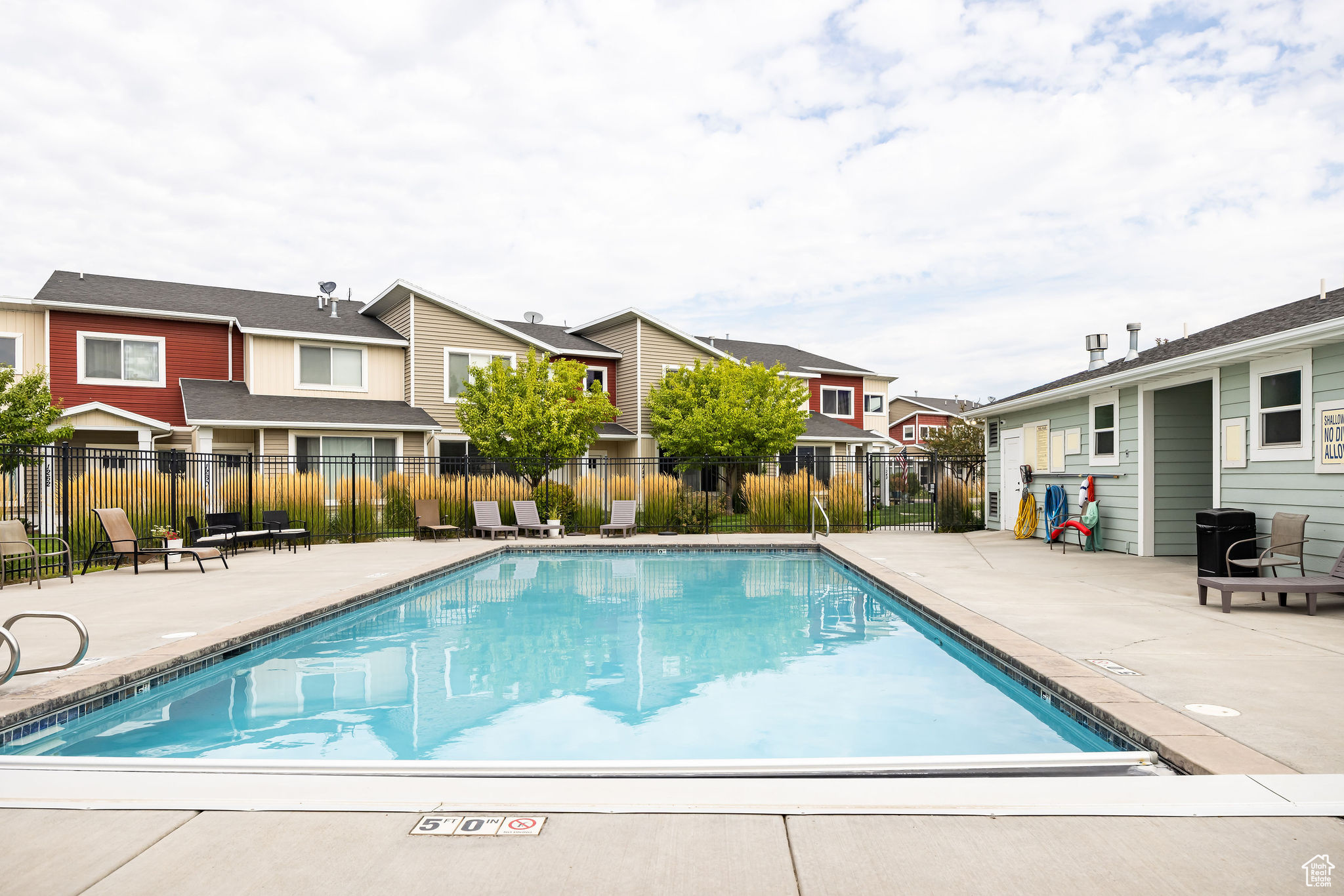 SPRING CREEK - Residential