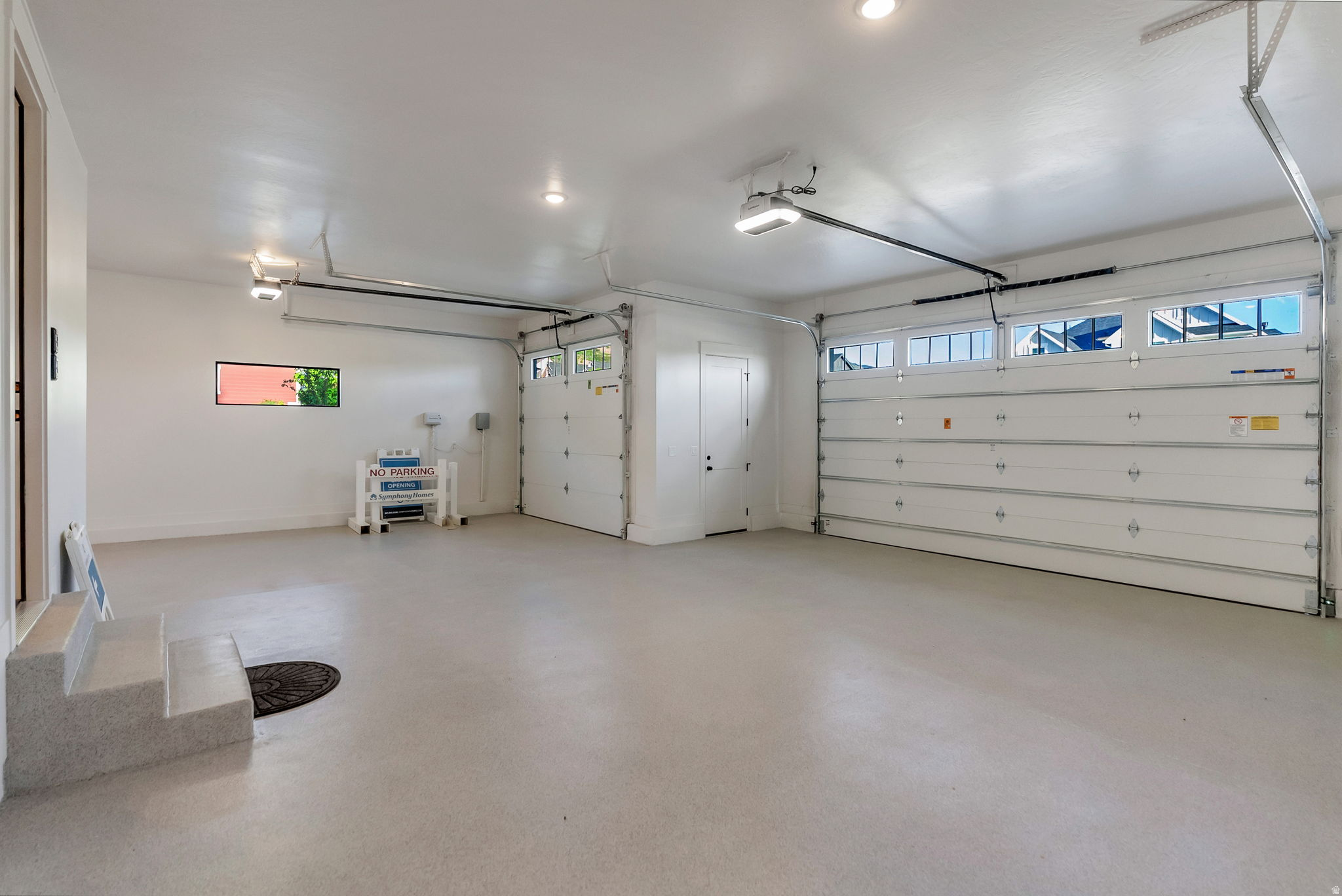 EASTRIDGE ESTATES - Residential
