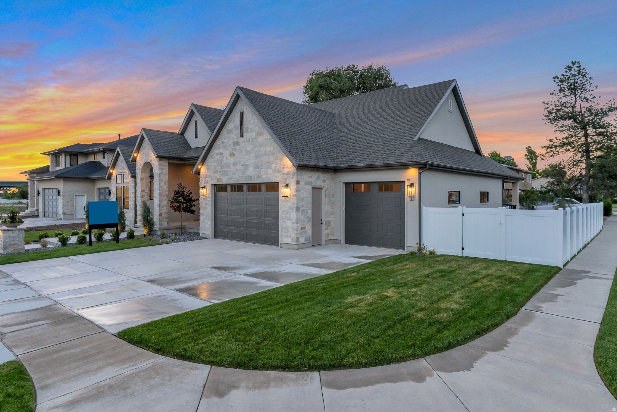 EASTRIDGE ESTATES - Residential