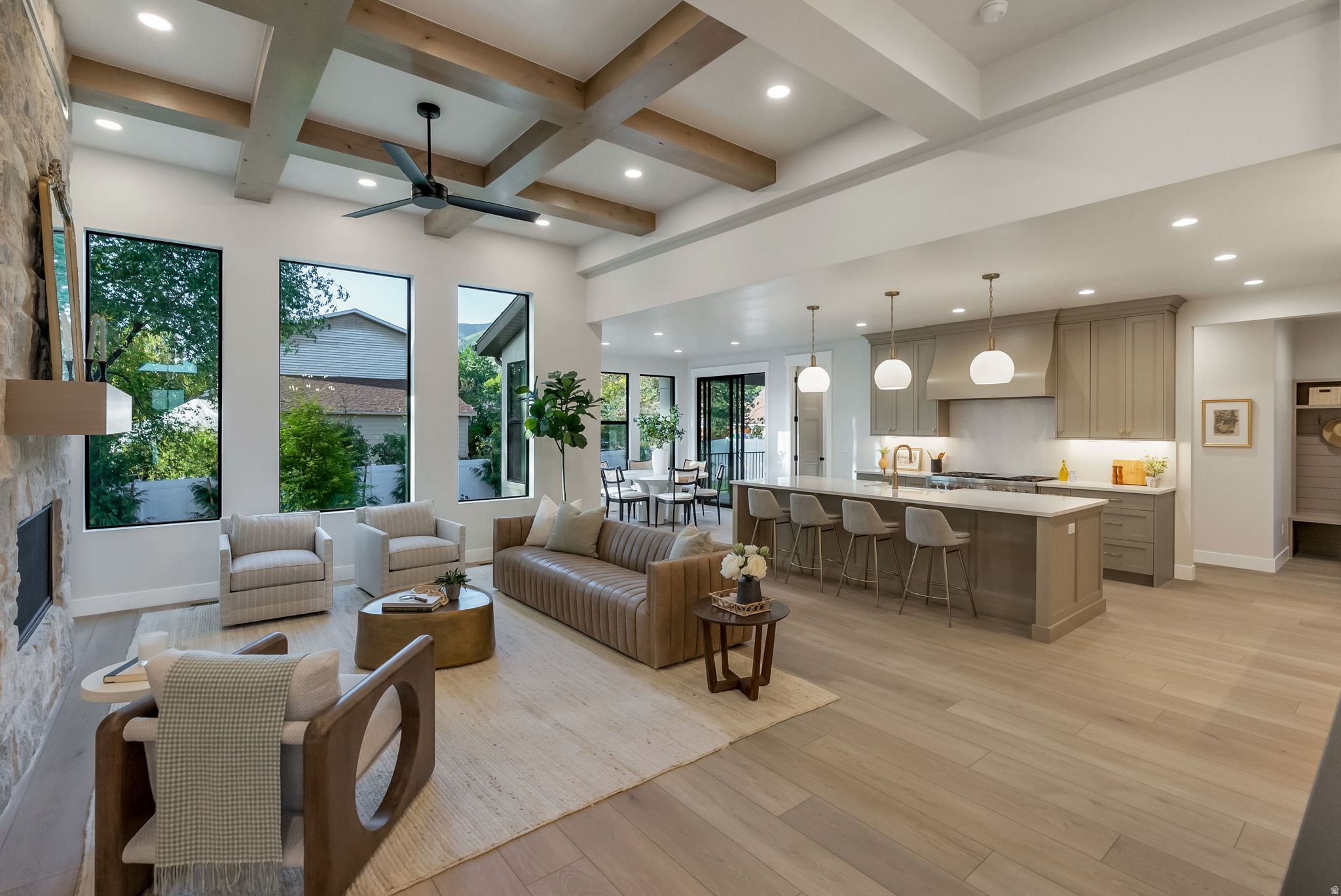 EASTRIDGE ESTATES - Residential