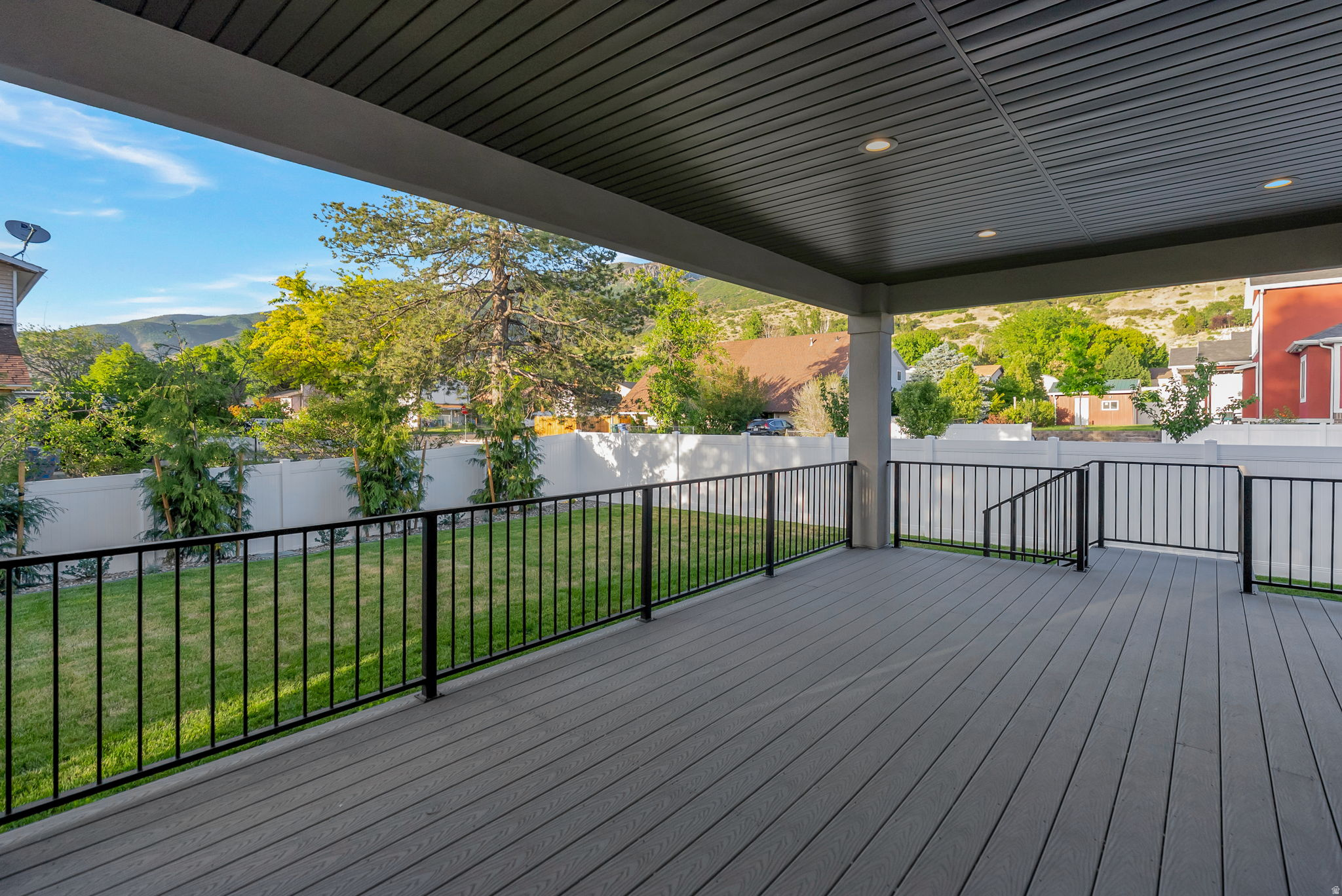 EASTRIDGE ESTATES - Residential