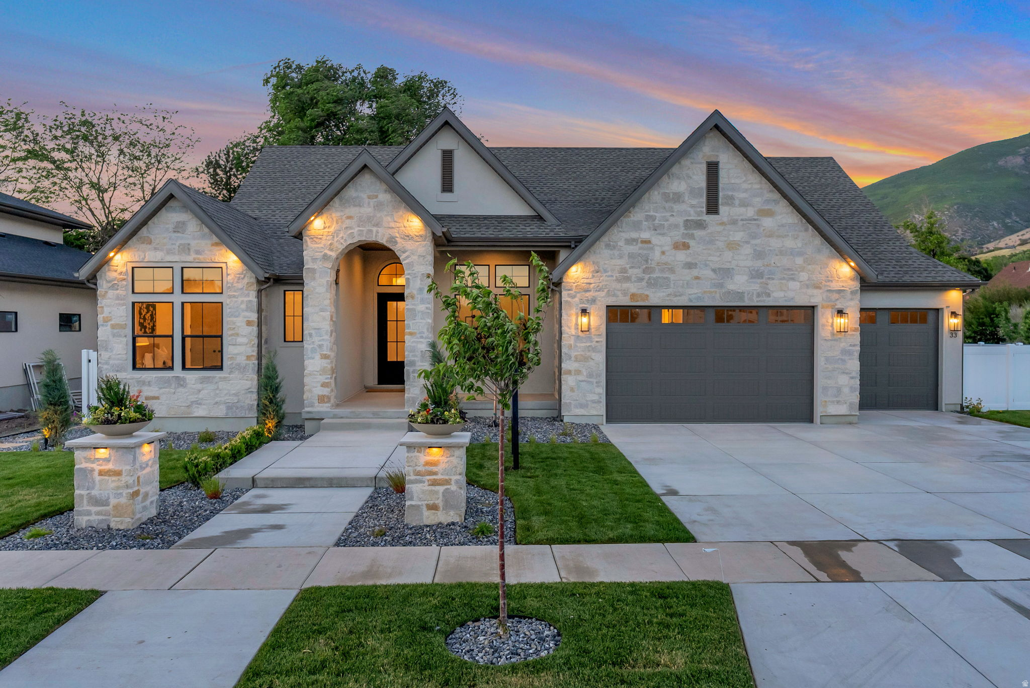 EASTRIDGE ESTATES - Residential