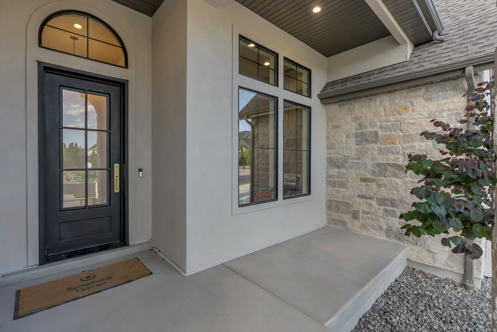 EASTRIDGE ESTATES - Residential