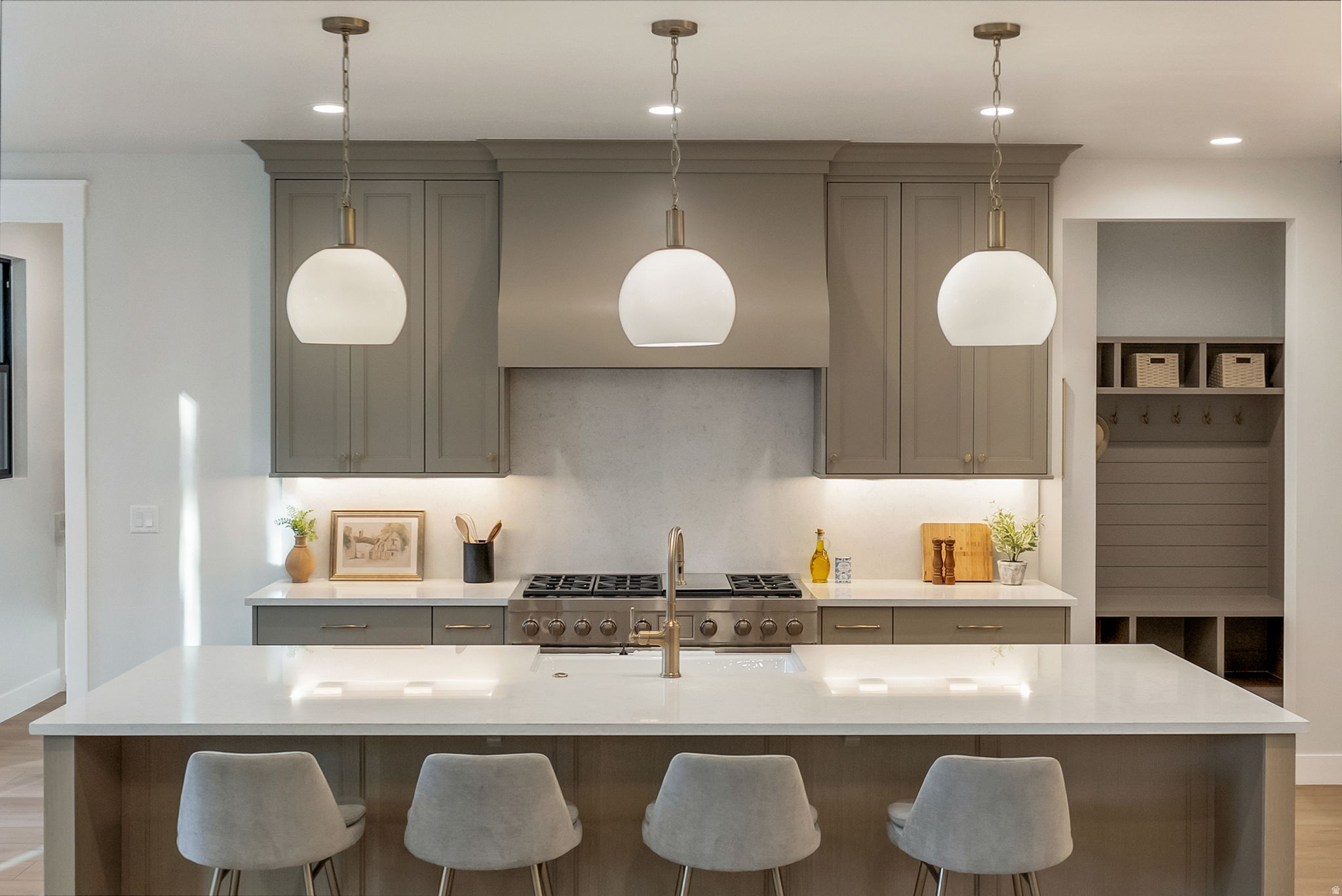 EASTRIDGE ESTATES - Residential